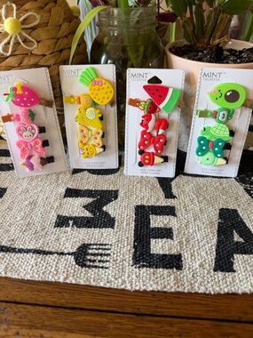 Mint Kids Hair Clips Set - Pink, Yellow, Red, Green